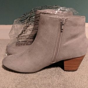 Fleur grey booties